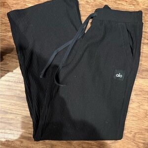 ALO Yoga Muse Wide Leg